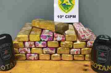 Laranjeiras – PMPR apreende 31 tabletes de maconha em ônibus